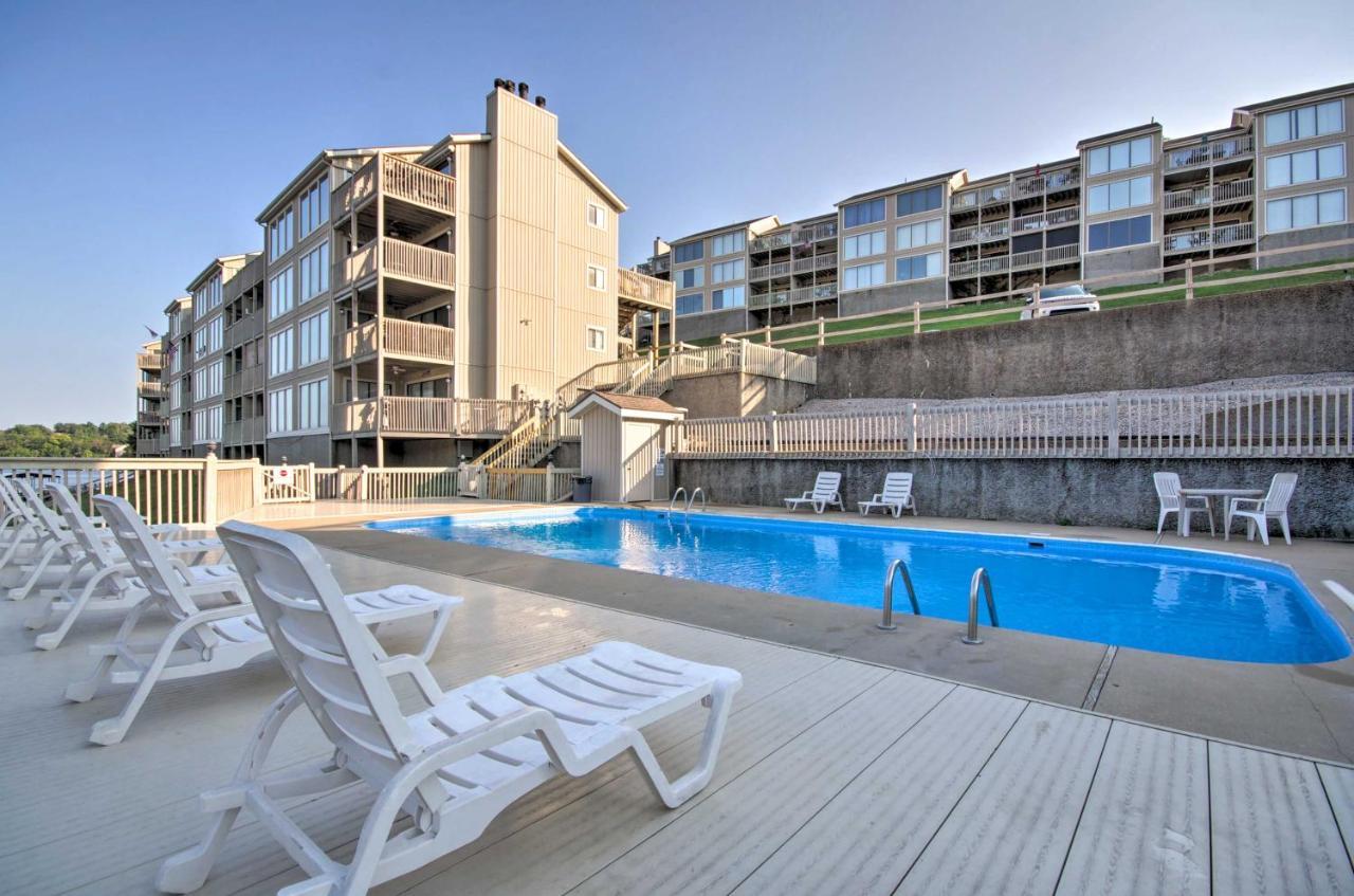 Lakefront Osage Beach Condo With Community Pool Екстер'єр фото