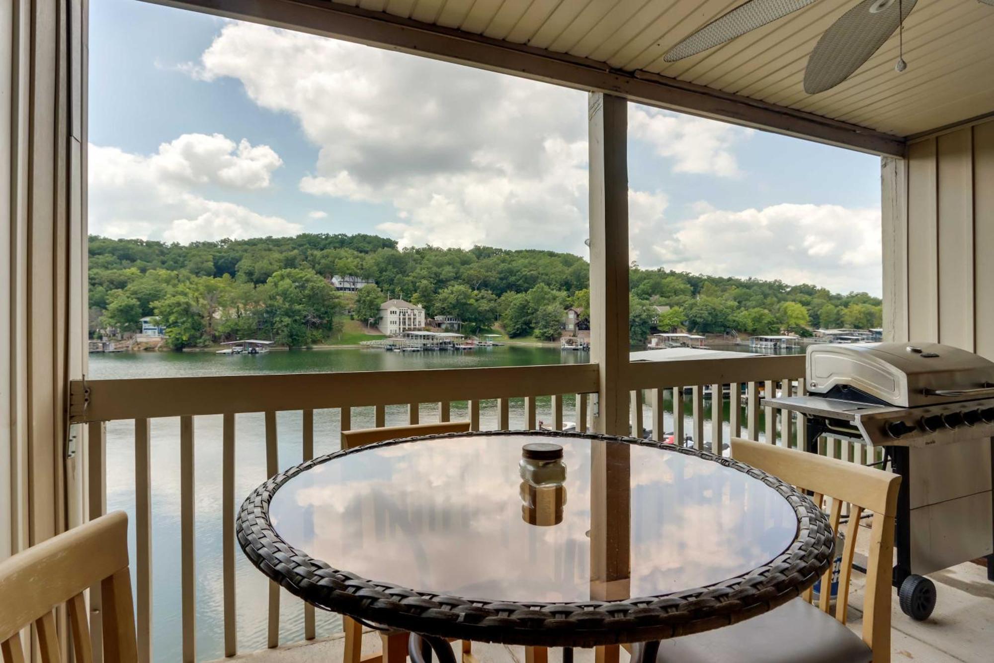 Lakefront Osage Beach Condo With Community Pool Екстер'єр фото